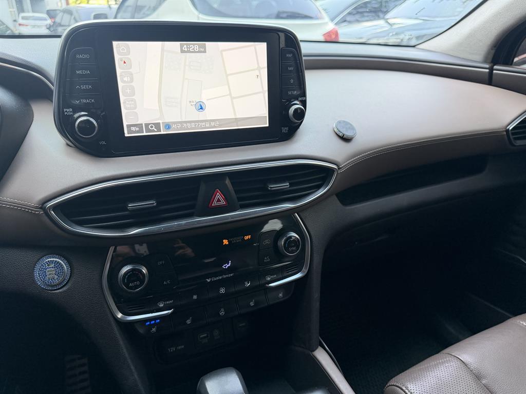 HYUNDAI Santa Fe - Vista 6