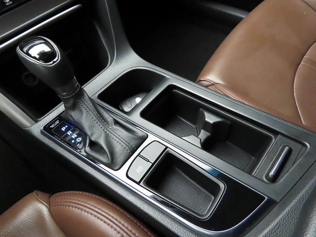 HYUNDAI Sonata - Vista 11