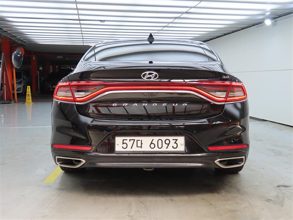 HYUNDAI Grandeur - Vista 3