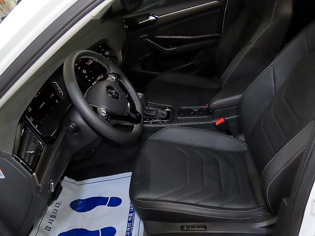 Volkswagen Jetta - Vista 6