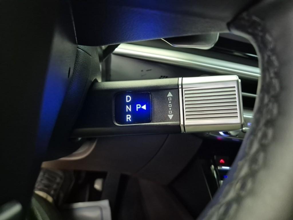 HYUNDAI Grandeur - Vista 8