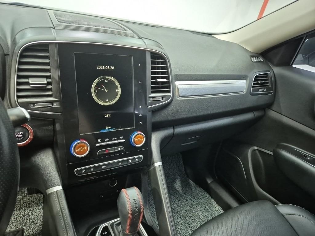 SAMSUNG QM6 - Vista 8