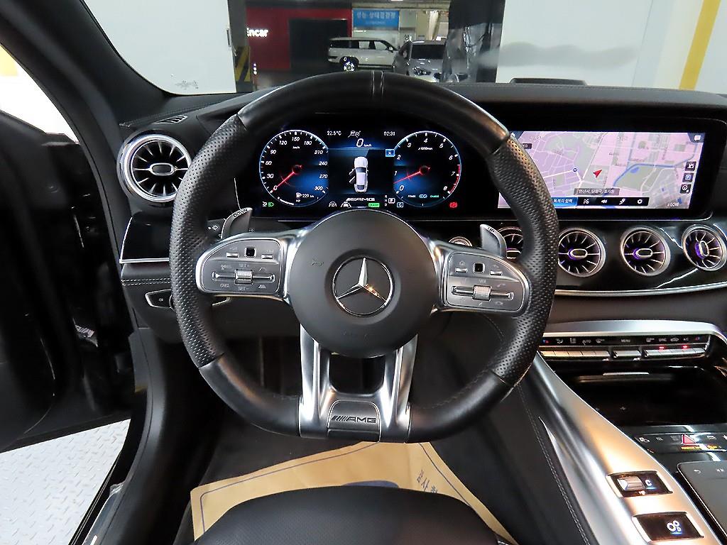 Mercedes Benz AMG GT - Vista 9