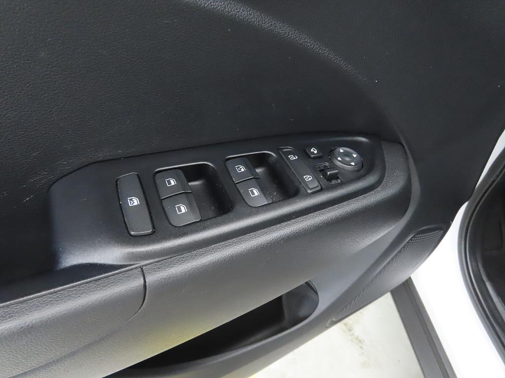HYUNDAI Venue 2020 Blanco - Importación desde Corea - HF Imports Iquique - Foto 13