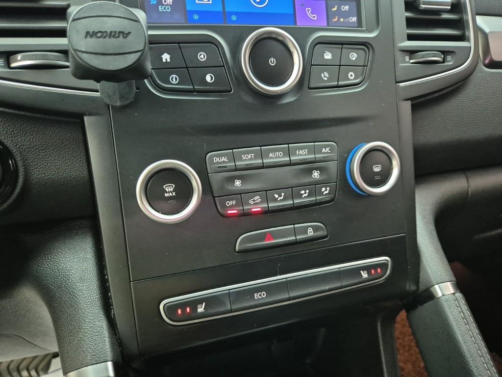 SAMSUNG QM6 - Vista 10
