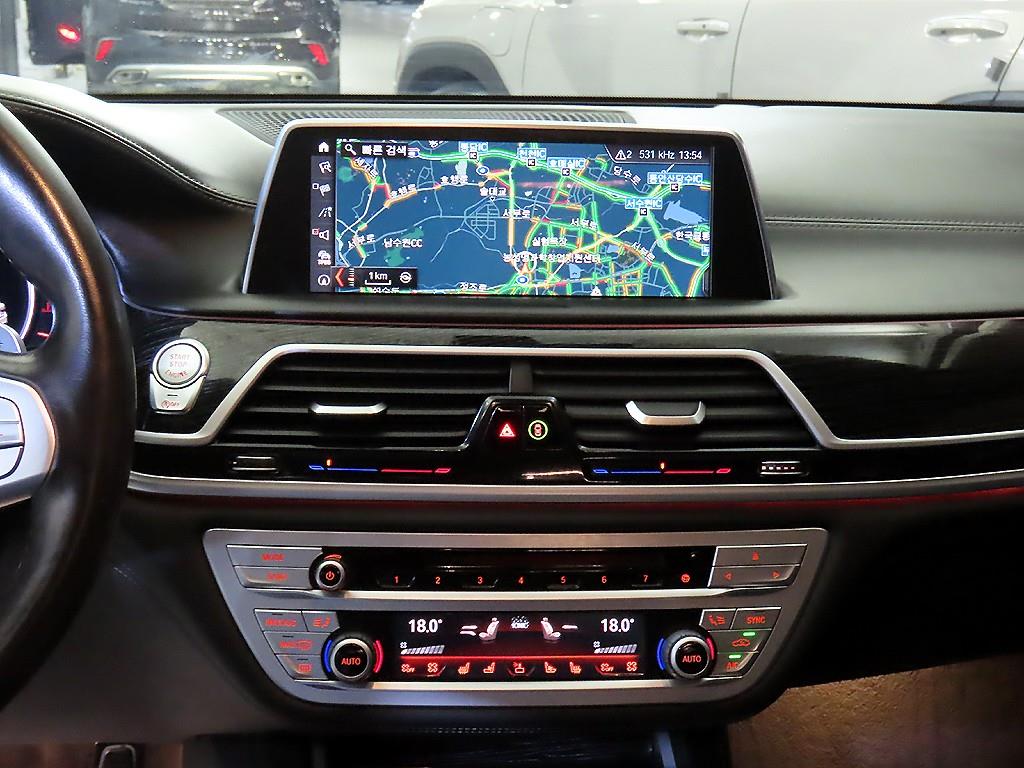 BMW 7 Series - Vista 11