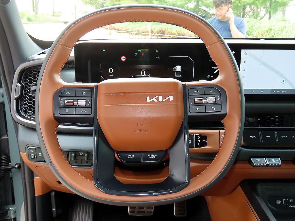 KIA Tasman - Vista 8