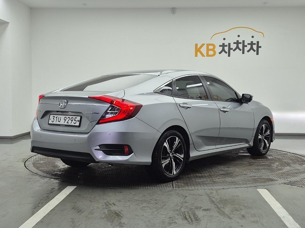 Honda Civic - Vista 4