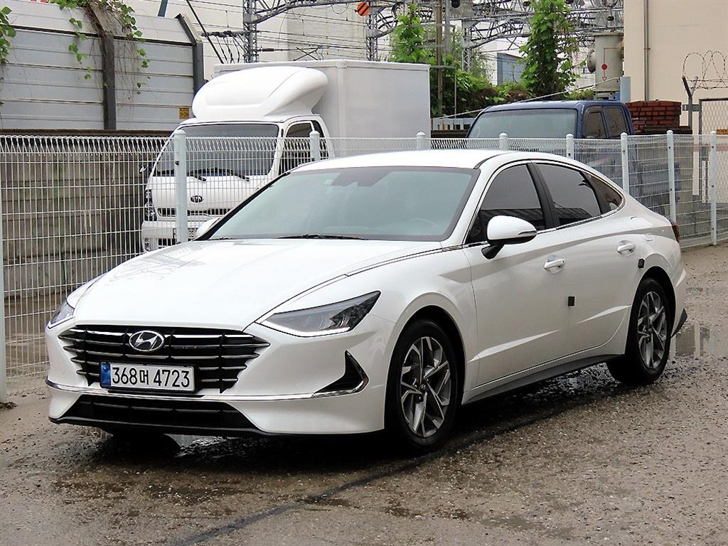 HYUNDAI Sonata - Vista 2