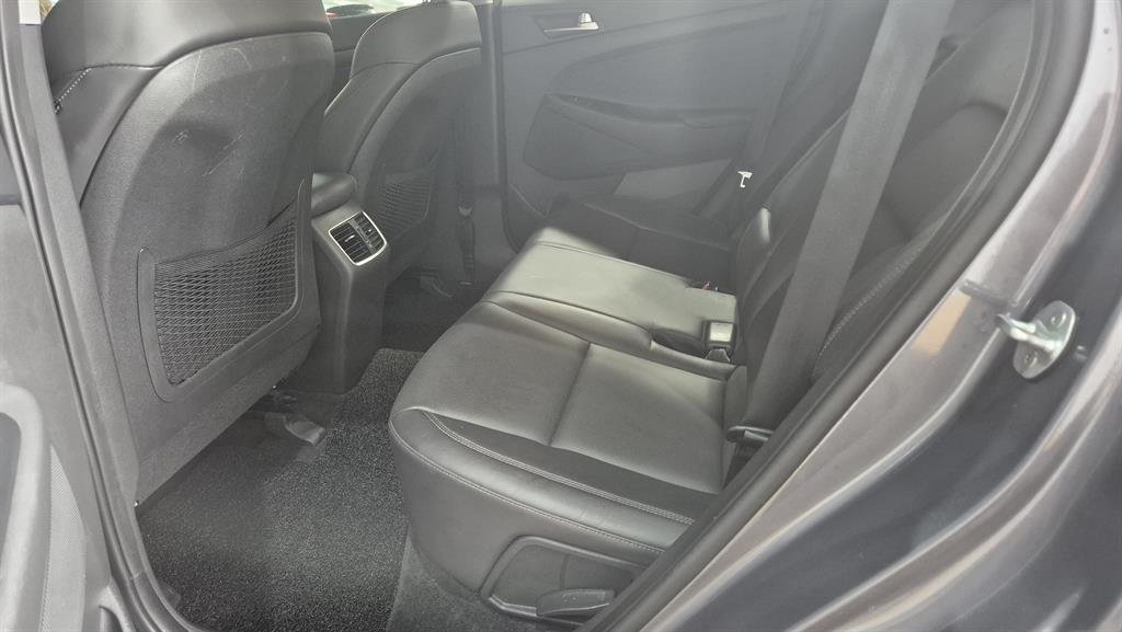HYUNDAI Tucson - Vista 10