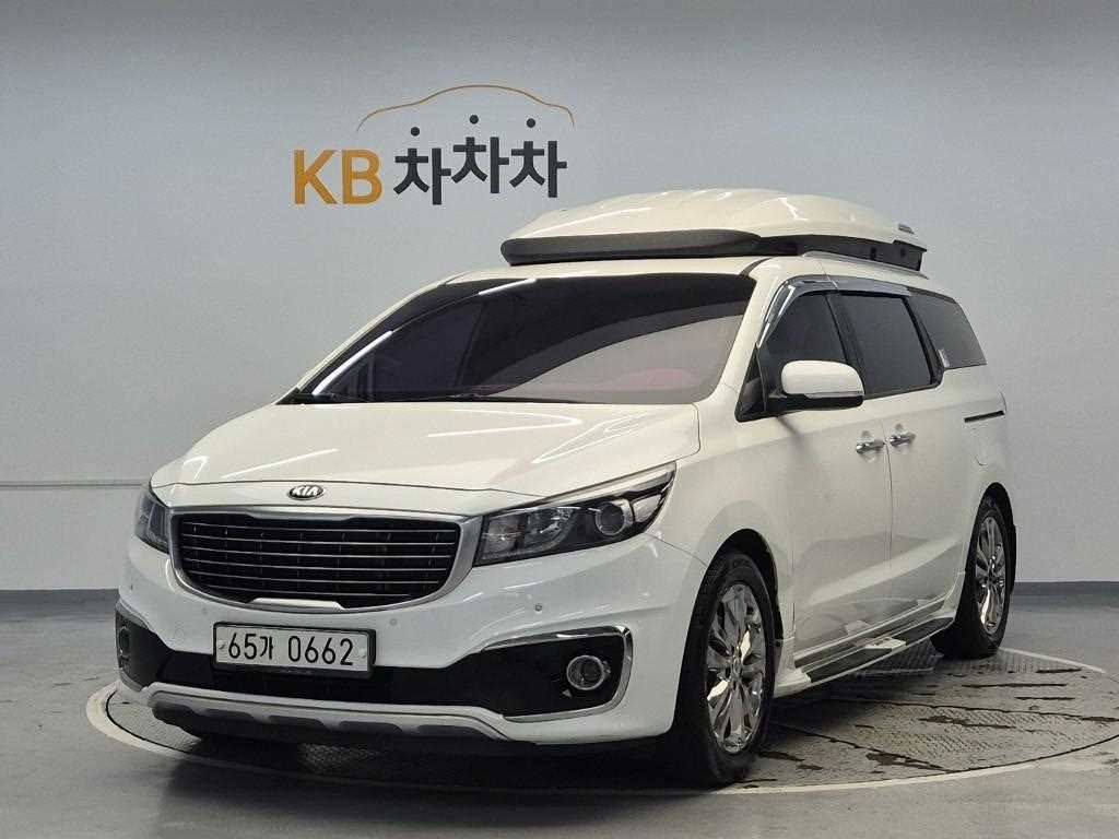 KIA Carnival 2016 Blanco - Importación desde Corea - HF Imports Iquique - Foto 1
