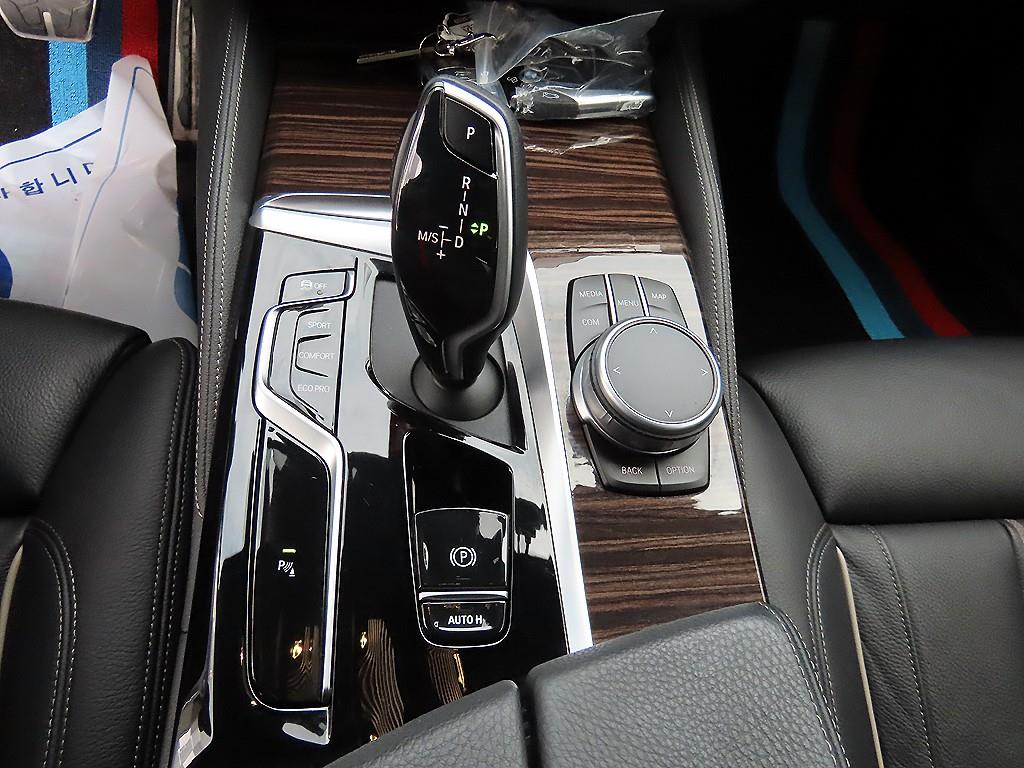 BMW 5 Series - Vista 11