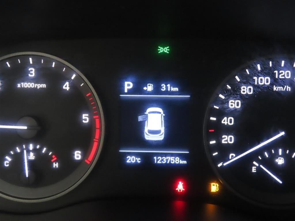 HYUNDAI Tucson 2019 Gris - Importación desde Corea - HF Imports Iquique - Foto 13