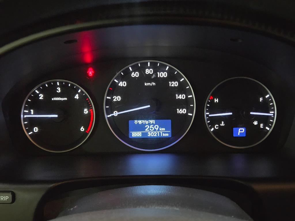 HYUNDAI Starex - Vista 11