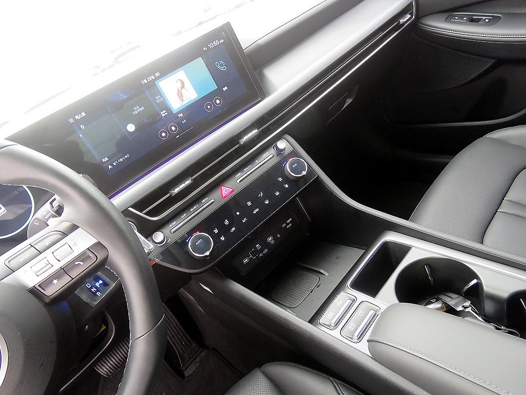 HYUNDAI Sonata - Vista 11