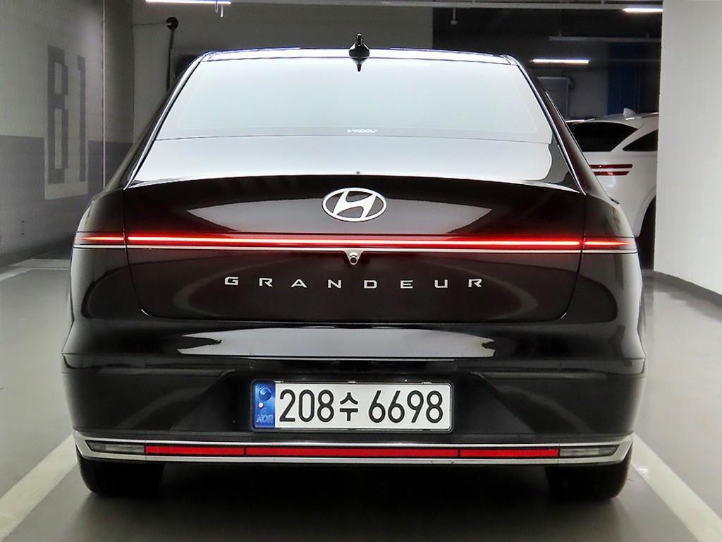 HYUNDAI Grandeur - Vista 3