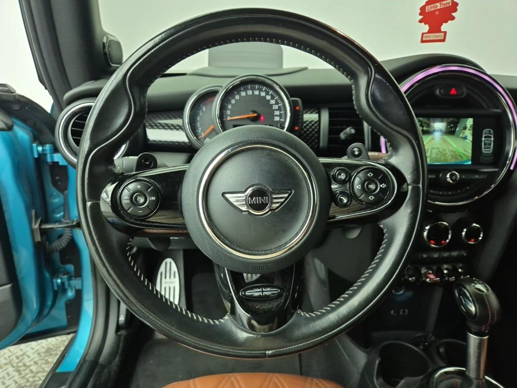 Mini Cooper Convertible - Vista 9