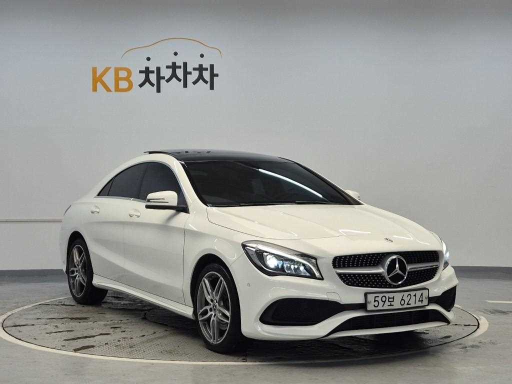 Mercedes Benz CLA Class - Vista 4