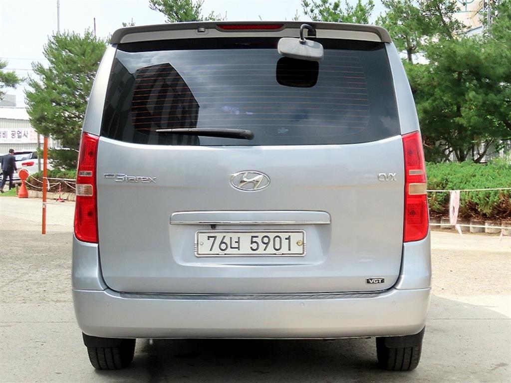 HYUNDAI Starex - Vista 4