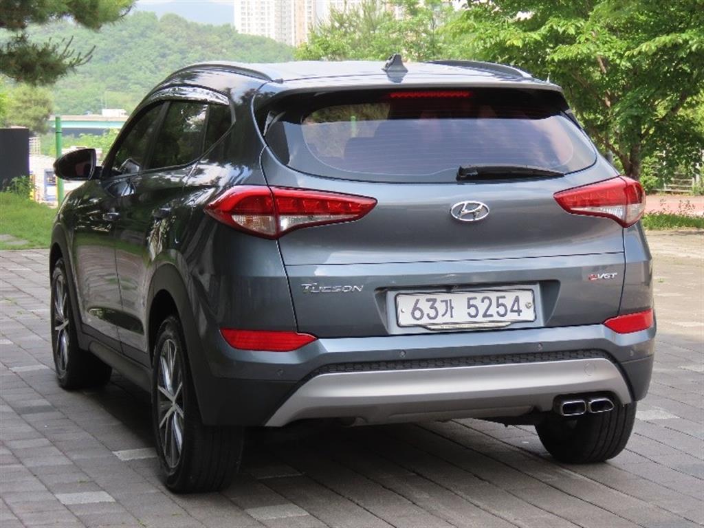 HYUNDAI Tucson - Vista 7