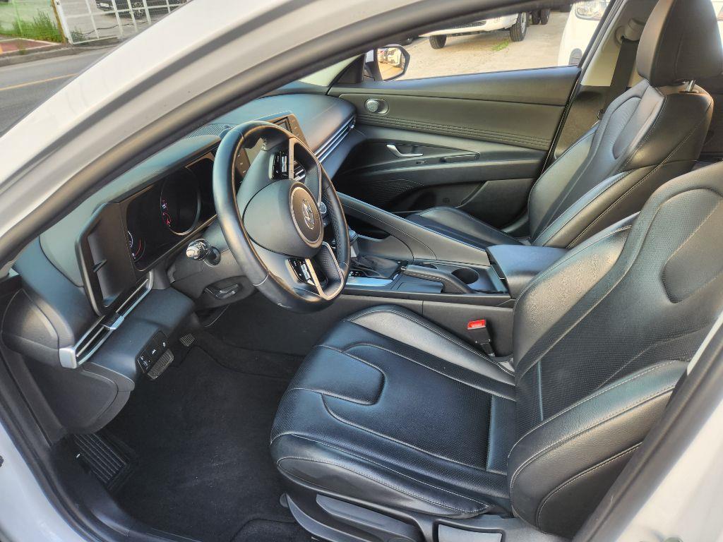 HYUNDAI Avante - Vista 7