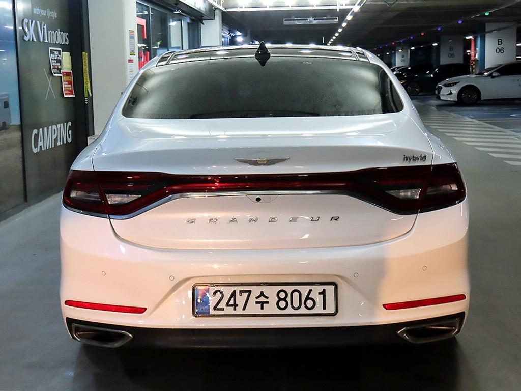 HYUNDAI Grandeur - Vista 5