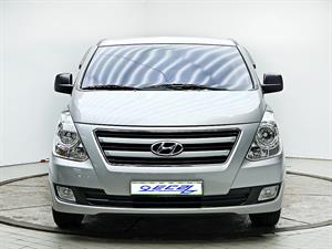 HYUNDAI Starex - Vista 2