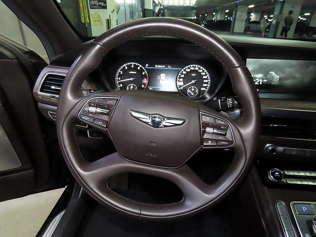 Genesis G90 - Vista 8