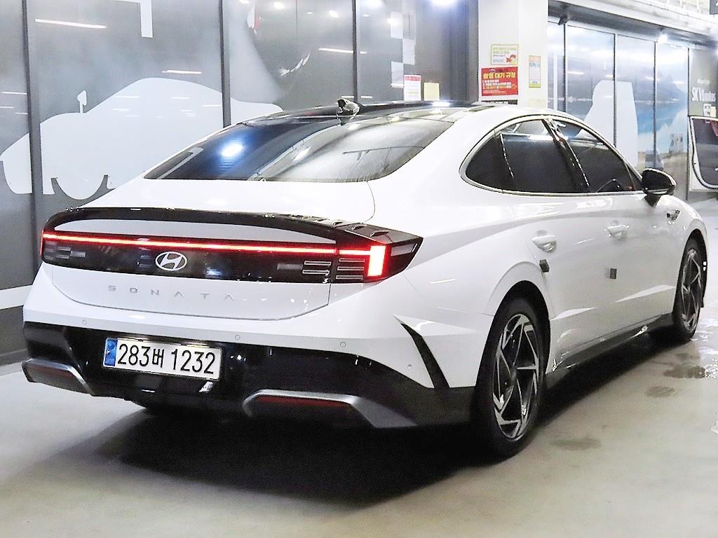 HYUNDAI Sonata - Vista 4