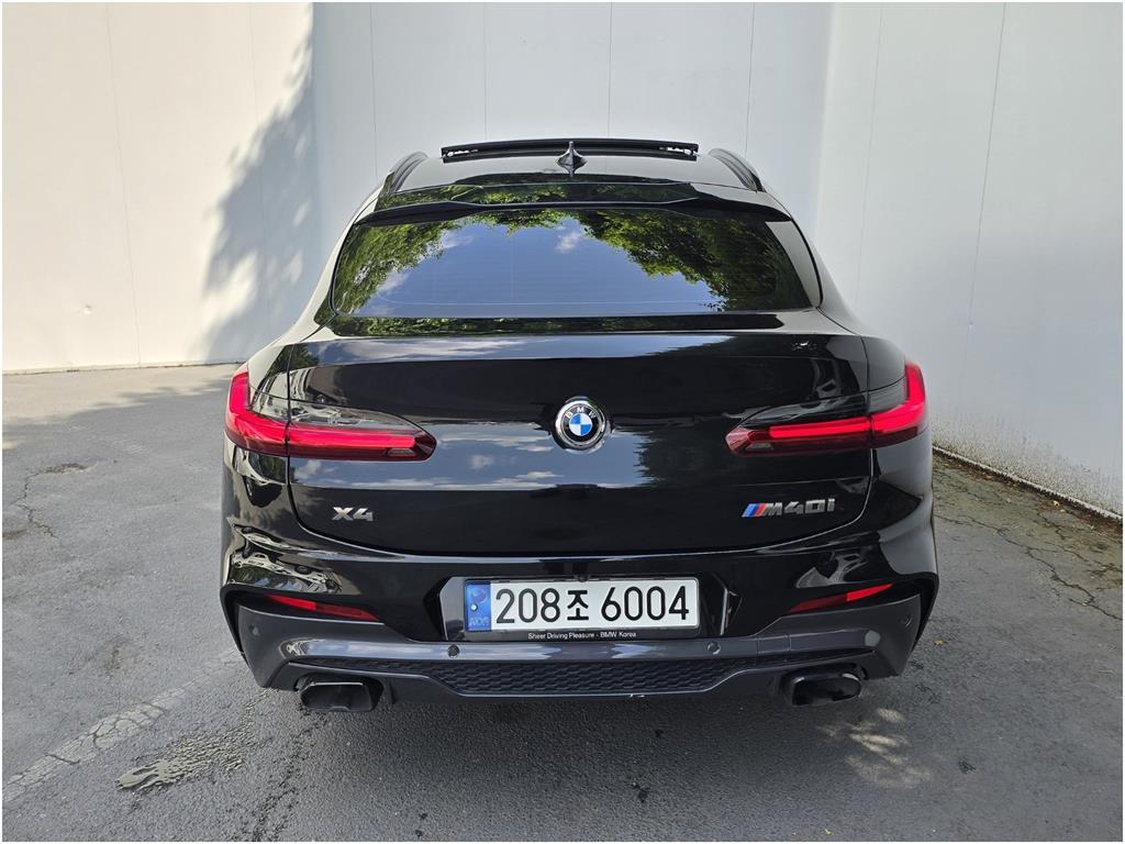 BMW X4 - Vista 4