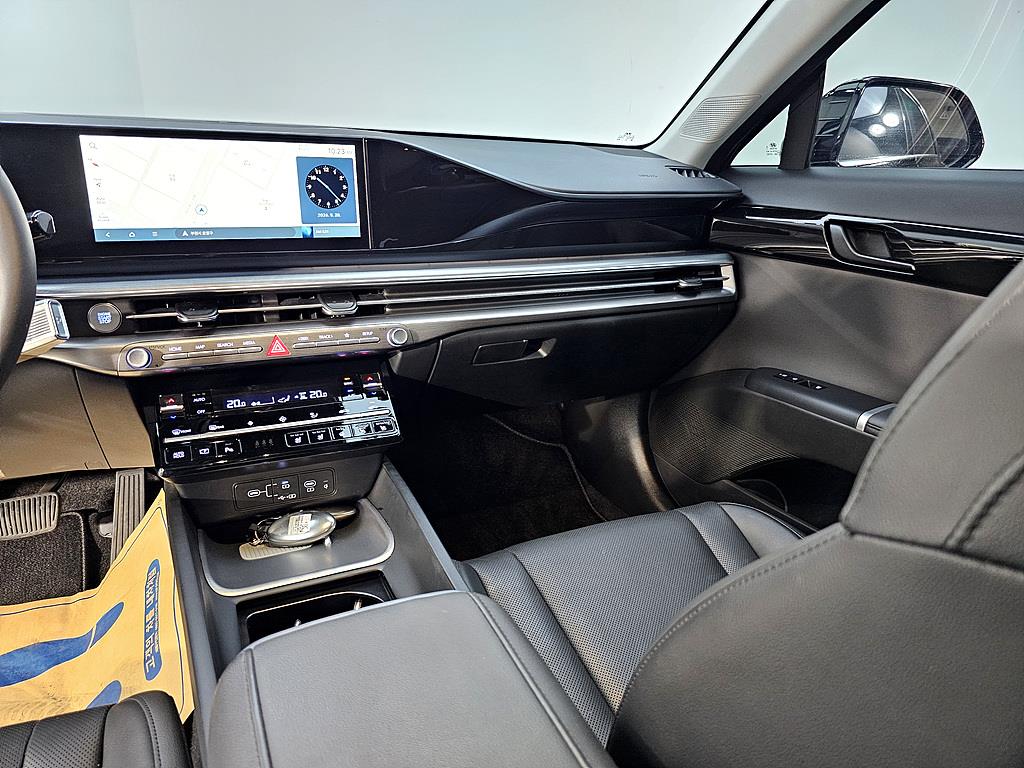HYUNDAI Grandeur - Vista 10