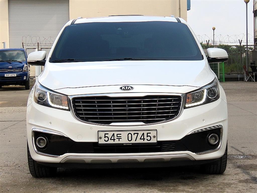 KIA Carnival 2017 Blanco - Importación desde Corea - HF Imports Iquique - Foto 1