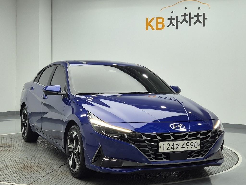 HYUNDAI Avante - Vista 4