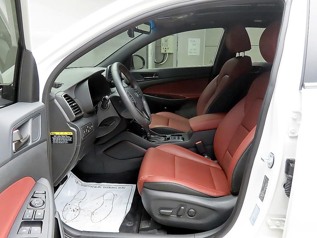 HYUNDAI Tucson - Vista 5