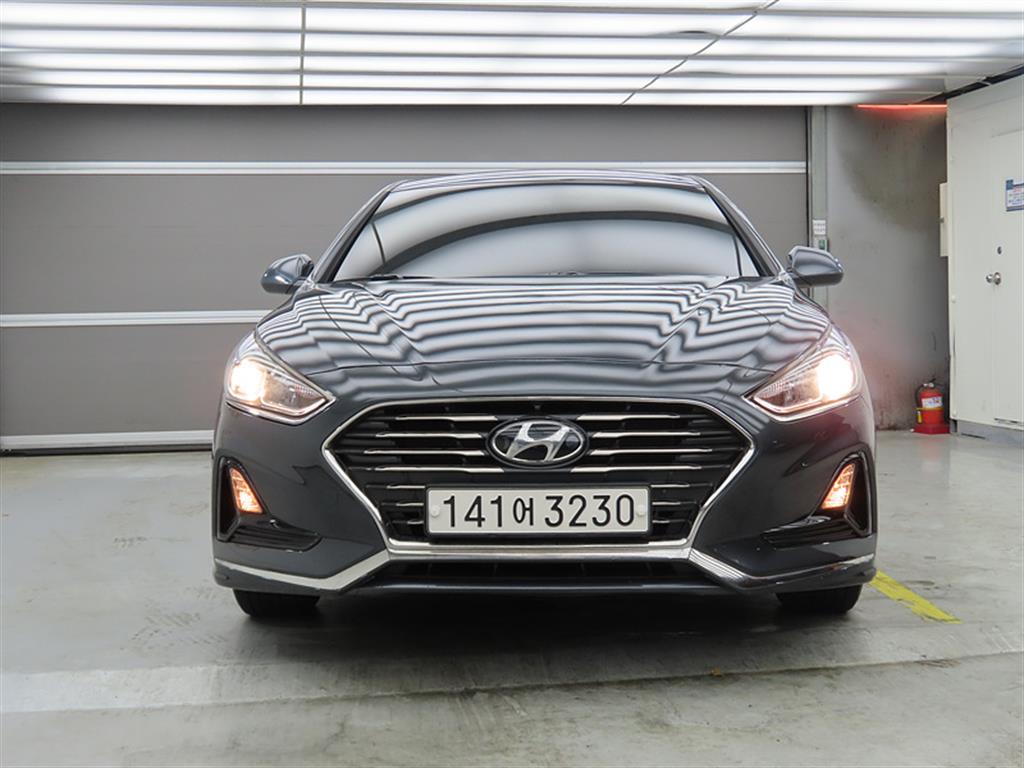 HYUNDAI Sonata - Vista 2