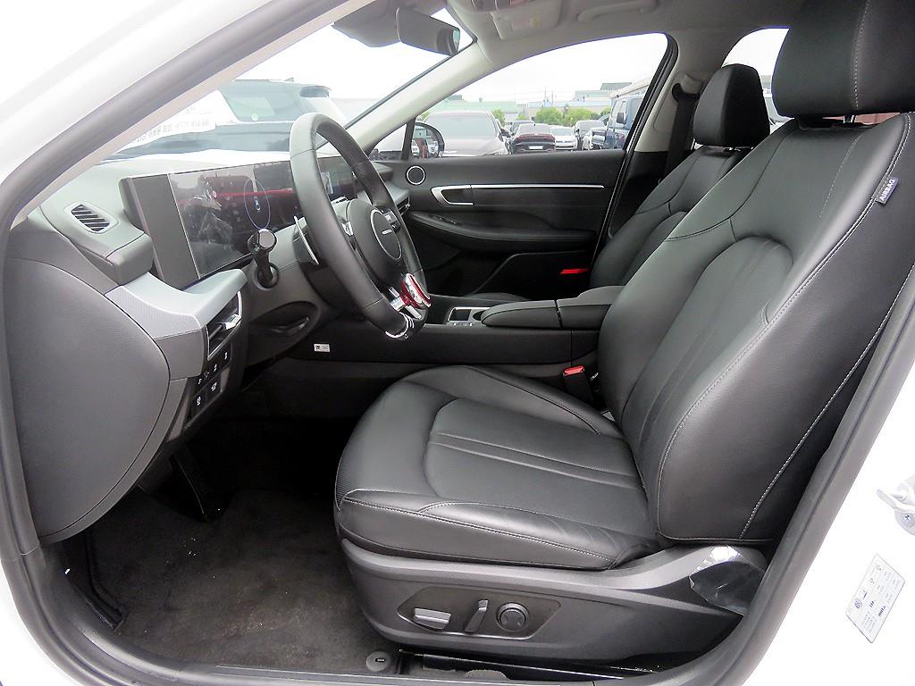 HYUNDAI Sonata - Vista 6