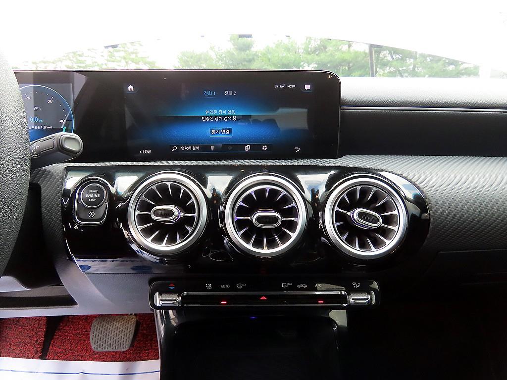 Mercedes Benz A Class 2020 Blanco - Importación desde Corea - HF Imports Iquique - Foto 13
