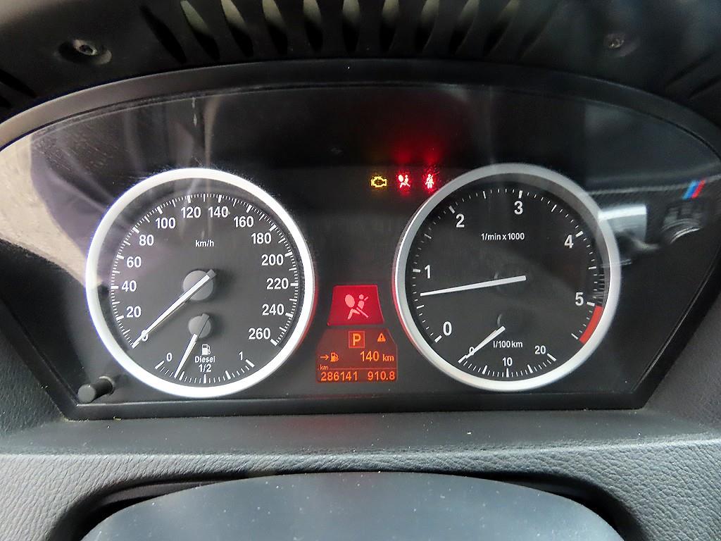 BMW X6 - Vista 9