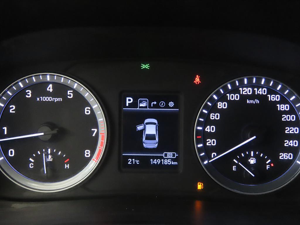 HYUNDAI Sonata - Vista 9