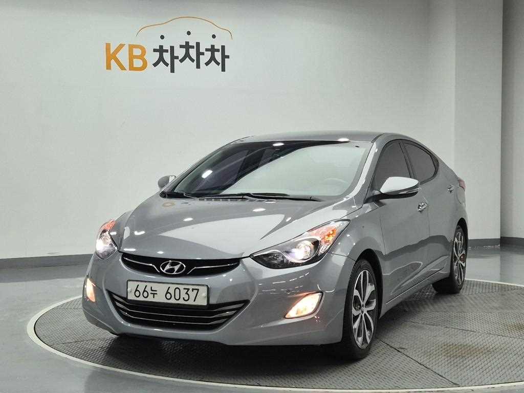HYUNDAI Avante 2014 Gris - Importación desde Corea - HF Imports Iquique - Foto 1
