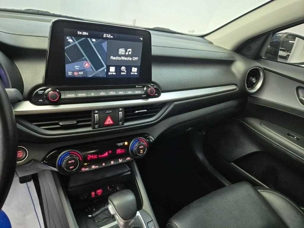 KIA K3 - Vista 10