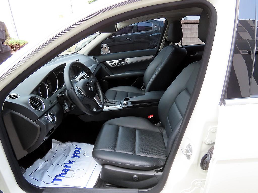 Mercedes Benz C Class - Vista 5