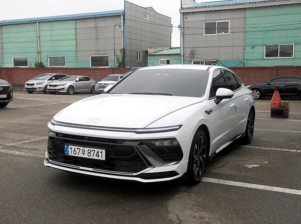 HYUNDAI Sonata - Vista 2