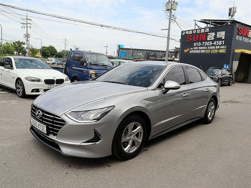 HYUNDAI Sonata - Vista 2
