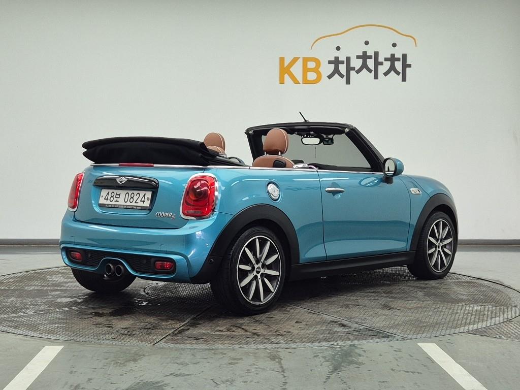 Mini Cooper Convertible - Vista 4