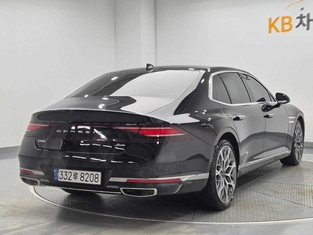 Genesis G90 - Vista 3
