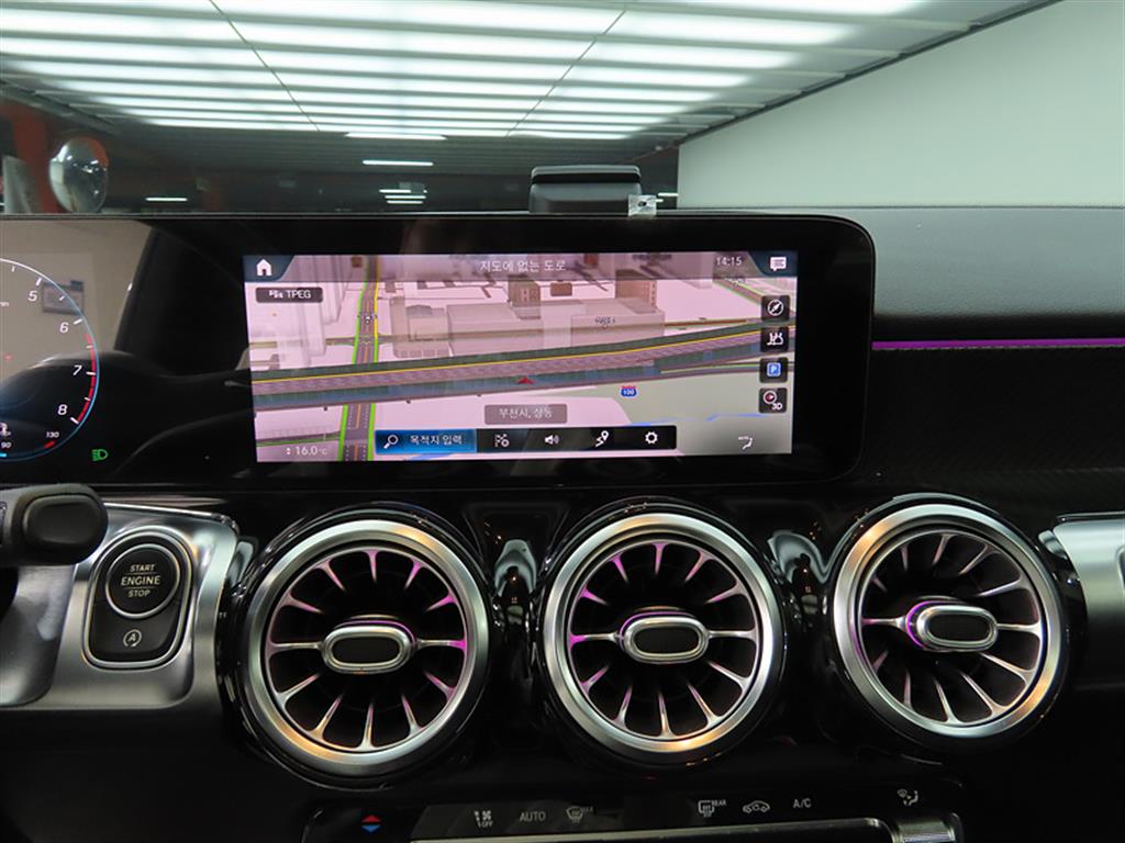Mercedes Benz GLB Class 2021 Blanco - Importación desde Corea - HF Imports Iquique - Foto 13