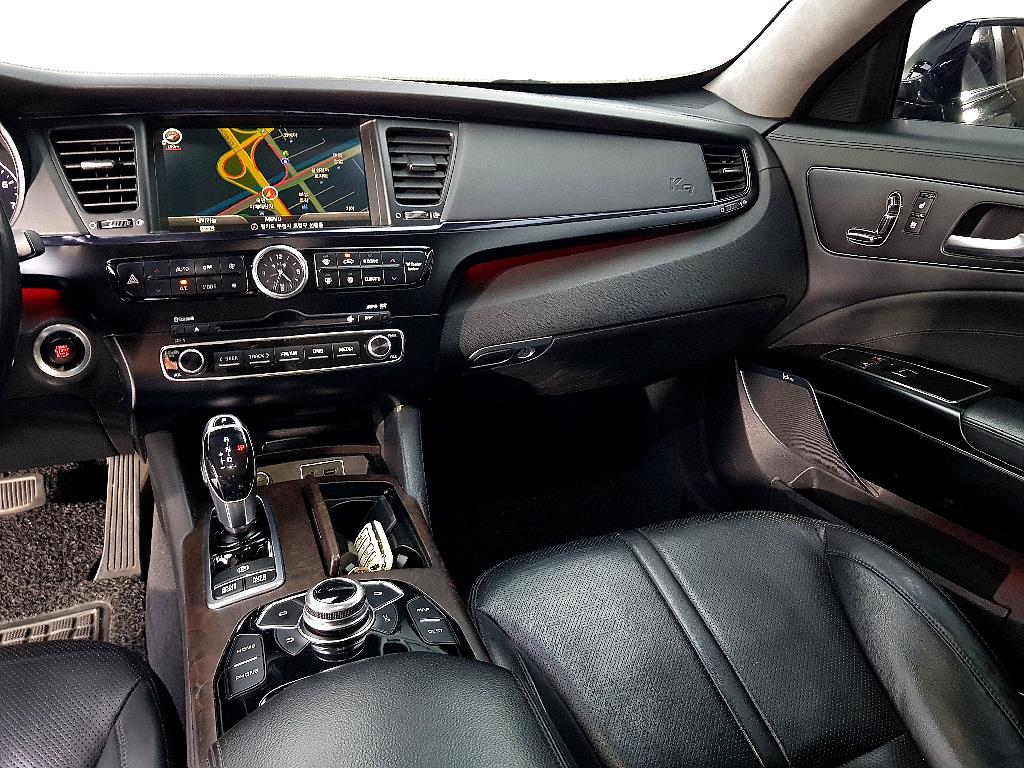 KIA K9 - Vista 10