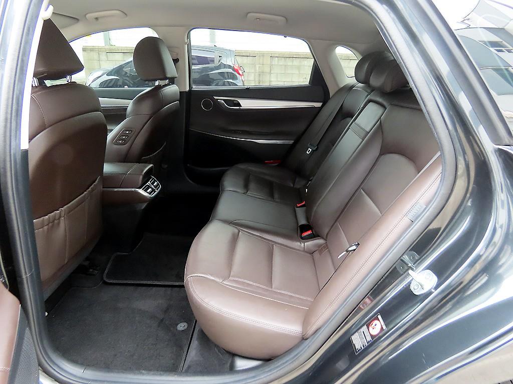 HYUNDAI Grandeur - Vista 6