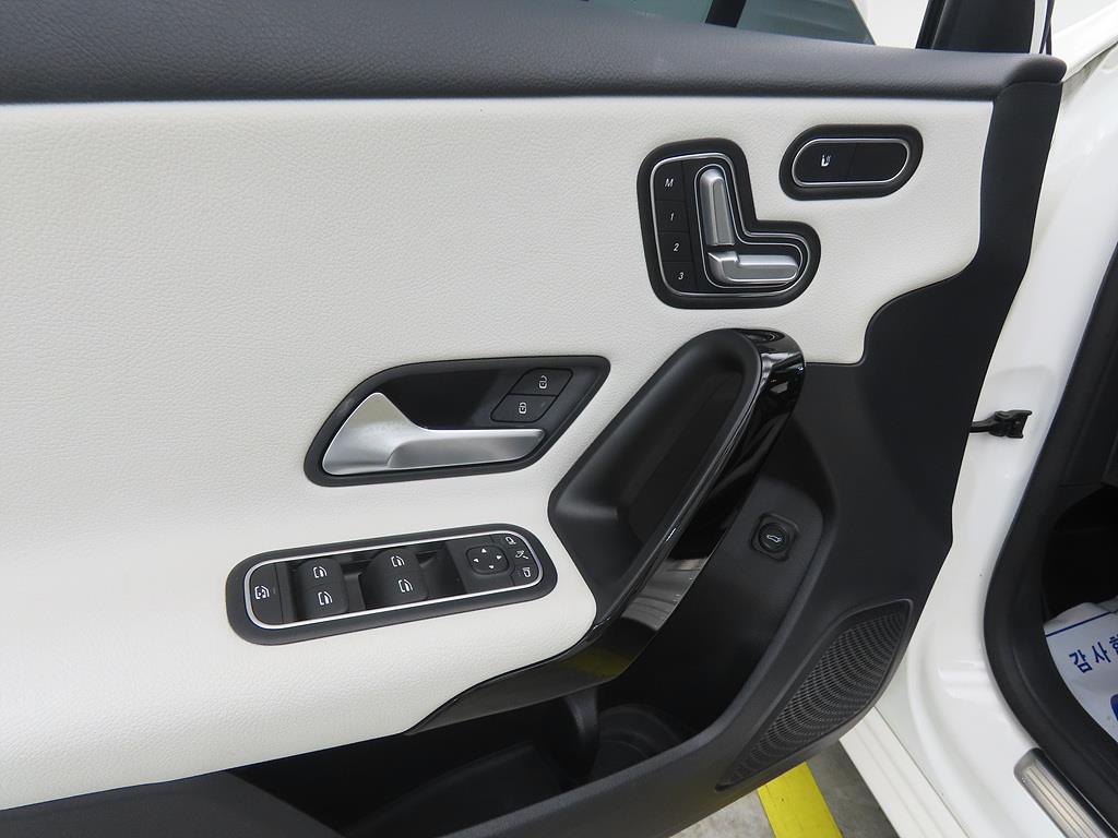 Mercedes Benz A Class 2020 Blanco - Importación desde Corea - HF Imports Iquique - Foto 15